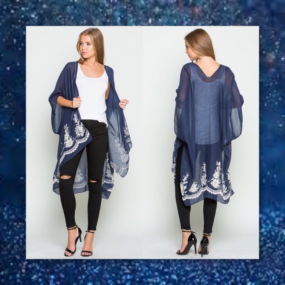 2 LEFT🆕 Navy Embroidered Shrug Cardigan One Sz - Picture 2 of 2